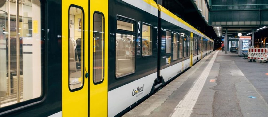 תשתיות רכבת ותחבורה ציבורית: המפתח לשווי הנכס